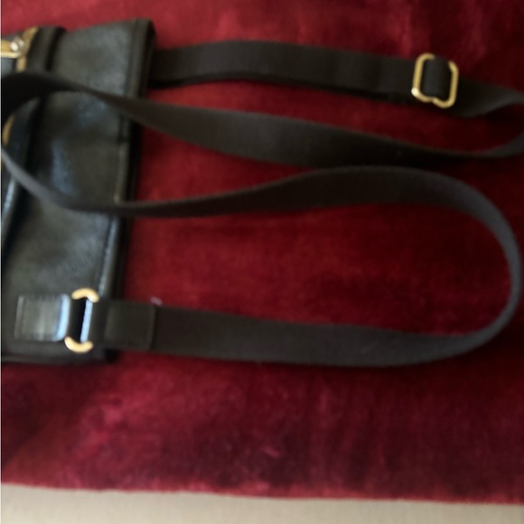 Authentic MK crossbody bag - Picture 7 of 7